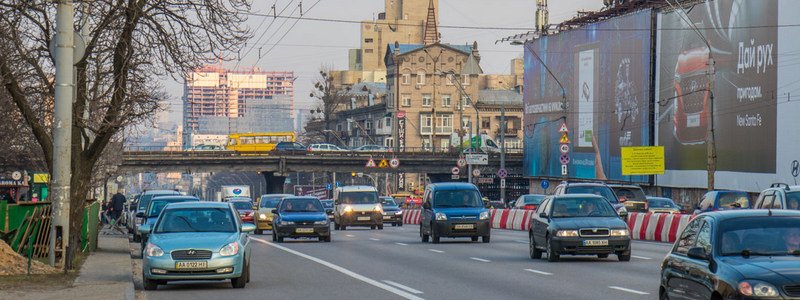 В Киеве из-за ремонта Шулявского моста частично перекроют проспект Победы