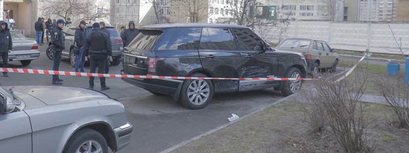 В Киеве напали на приемную Борислава Березы: разыскивают людей с автоматами