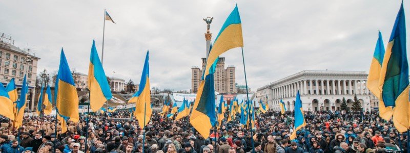 Приход весны, марши в центре Киева и новый сезон фестивалей: месяц в видео