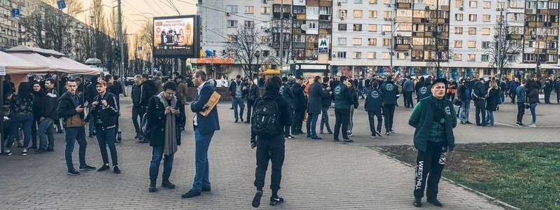 Что происходит в Киеве под зданием Центральной избирательной комиссии