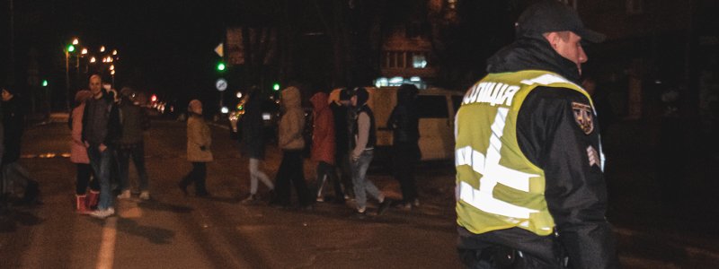 В Киеве на Соломенке жители двух домов перекрывали дорогу из-за отсутствия газа