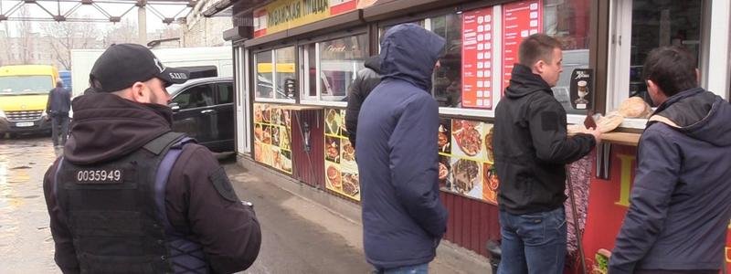В Киеве накрыли несколько баз нелегальных мигрантов: появилось видео
