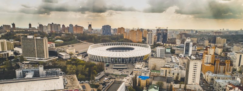 Как выглядит НСК "Олимпийский" и центр Киева с высоты в день дебатов