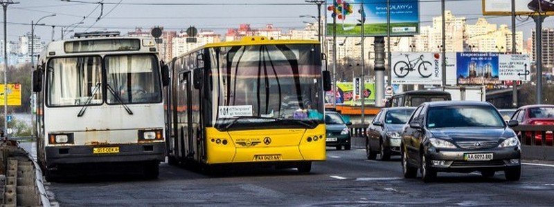 В Киеве на Пасху и поминальные дни транспорт будет работать дольше