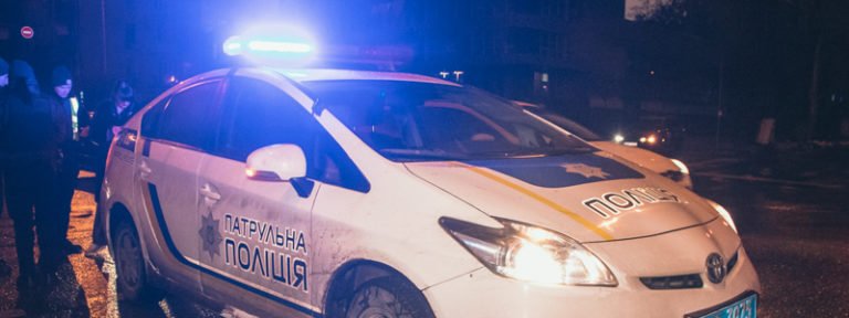 В Киеве мужчина на Lanos избил и похитил человека с остановки: введен план «Перехват»