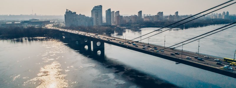 В Киеве частично перекроют движение по Северному мосту: когда и почему