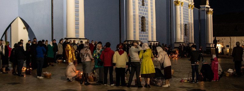 Пасха 2019 в Киеве: как проходила служба и освящение корзинок в Свято-Михайловском Златоверхом монастыре