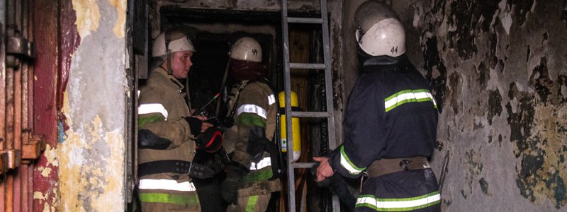 В Киеве на Теремках горела 9-этажка: жильцов дома эвакуировали
