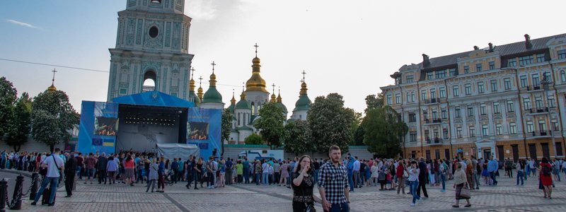 Солисты Национальной оперы и симфонический оркестр: как в Киеве отметили День Европы