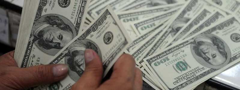 В Киеве мужчина устроил фальшивый обмен валют через интернет: сколько он заработал
