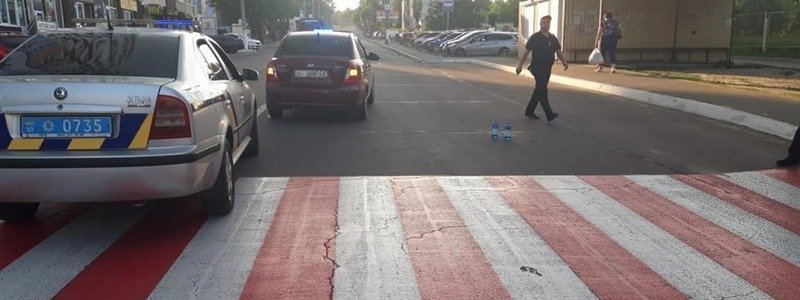 Под Киевом водитель Hyundai сбил маму с трехлетней дочерью на пешеходном переходе