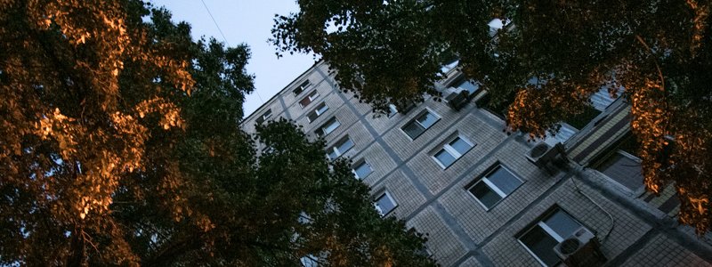 Под Киевом двухлетний ребенок выпал из окна восьмого этажа