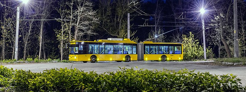 В Киеве ночью троллейбус изменит маршрут