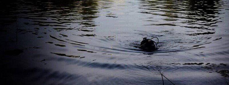 В Пуще Водице в озере утонул 22-летний парень