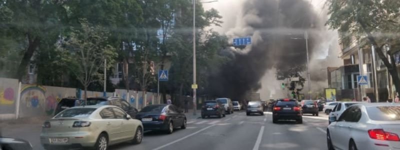 В центре Киева вспыхнула новостройка: подробности пожара