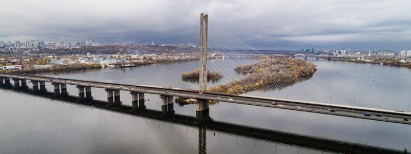В Киеве ограничат движение по Южному мосту