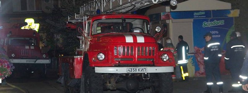 В Киеве пожарные спасали Mitsubishi Pajero