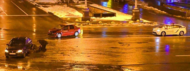 На Бессарабке из-за ошибки навигатора авто Uber попало в ДТП