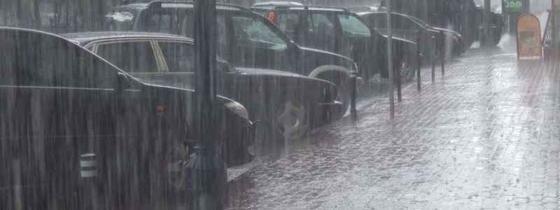 В Киеве объявили штормовое предупреждение, после которого пройдет сильнейший дождь