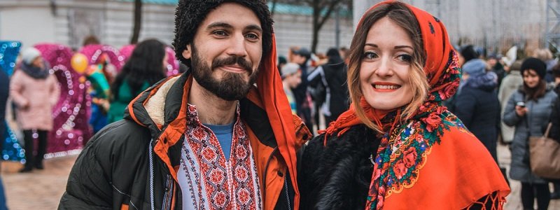 В Киеве на Софийской площади выступят народные коллективы и диджеи