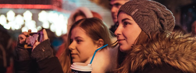 Елка закрывается: как на Софийской площади зависают на Старый Новый год