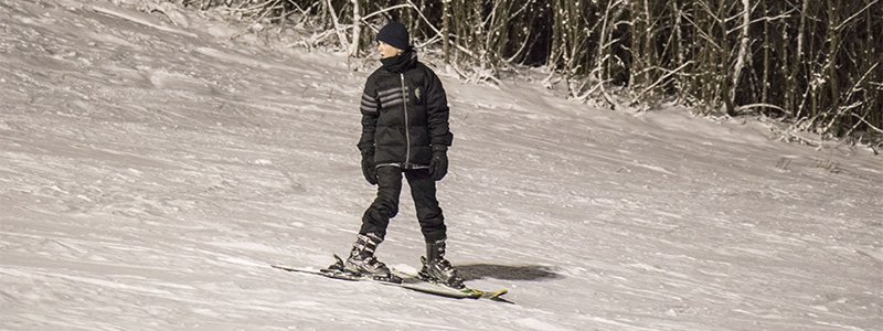 Вечер, лыжи, сноуборд: как в Киеве зажигают в скрипучий мороз