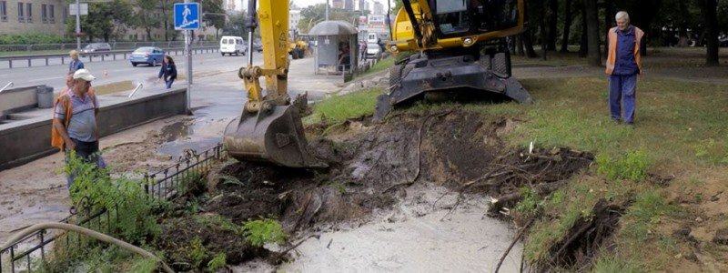 В Киеве жители некоторых частных домов и квартир остались без воды из-за аварии