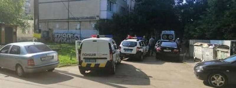 В Киеве нашли тело связанной и окровавленной женщины