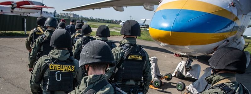 По Украине проходит массовая переброска спецназа и Нацгвардии: в небо подняли авиацию