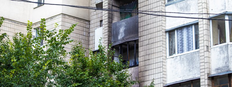 В Киеве на Новобеличах из-за прилетевшего на балкон окурка загорелась квартира