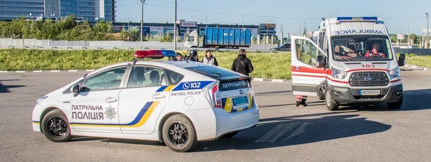 Под Киевом с избирательного участка пропал полицейский: копа нашли в машине скорой помощи