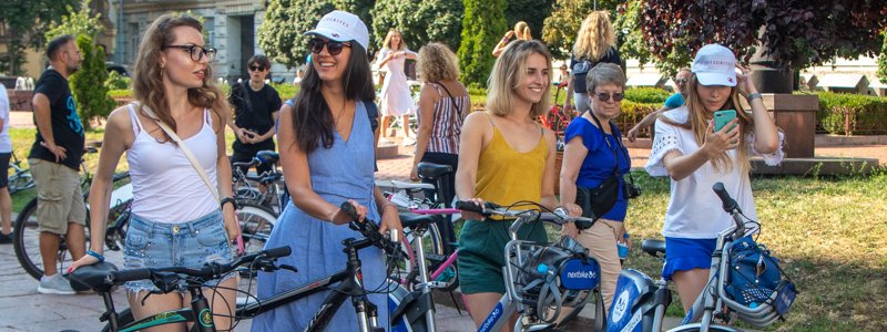 Женский велопробег CycleChic в Киеве: ищи себя на фото