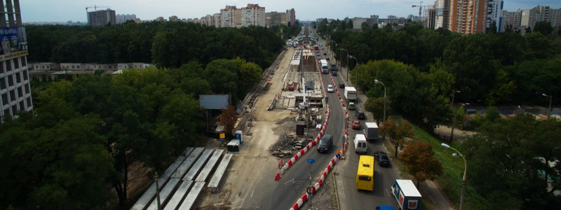 Как выглядит ремонт моста на Борщаговку и когда восстановит работу скоростной трамвай