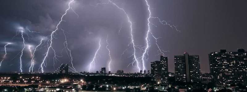 Погода на 17 августа: в Киеве будут сверкать молнии