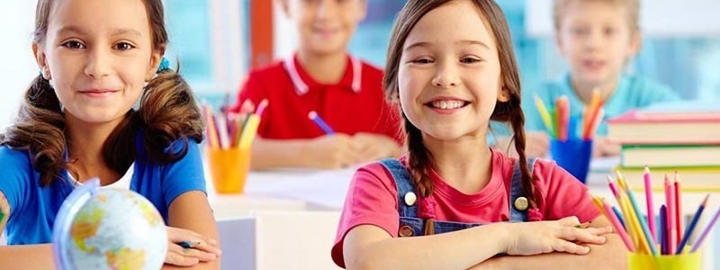Як психологічно правильно підготувати дитину до школи або садочка