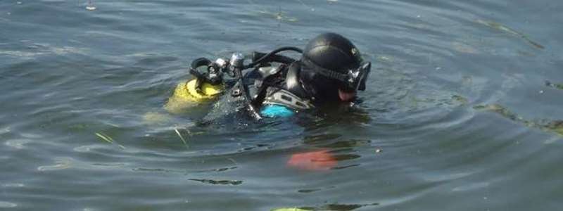 В Киеве в озере на Нивках утонул 21-летний парень