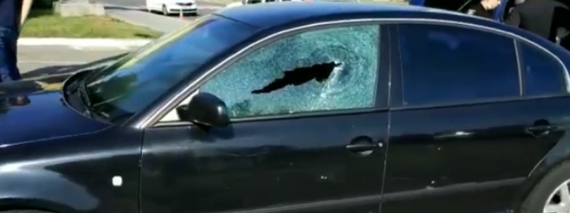 Под Киевом мужчина застрелился в авто и оставил записку