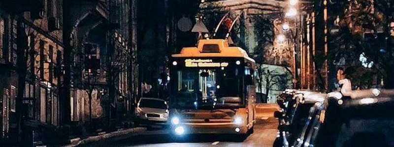 В Киеве сократят график работы двух ночных троллейбусов и изменят маршрут одного