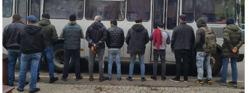 В Киеве на Столичном рынке задержали группу иностранцев-нелегалов