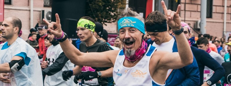 Второй день Wizz Air Kyiv City Marathon в лицах: ищи себя на фото