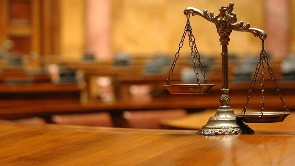 Нова реформа правосуддя: адвокатська монополія та судова система