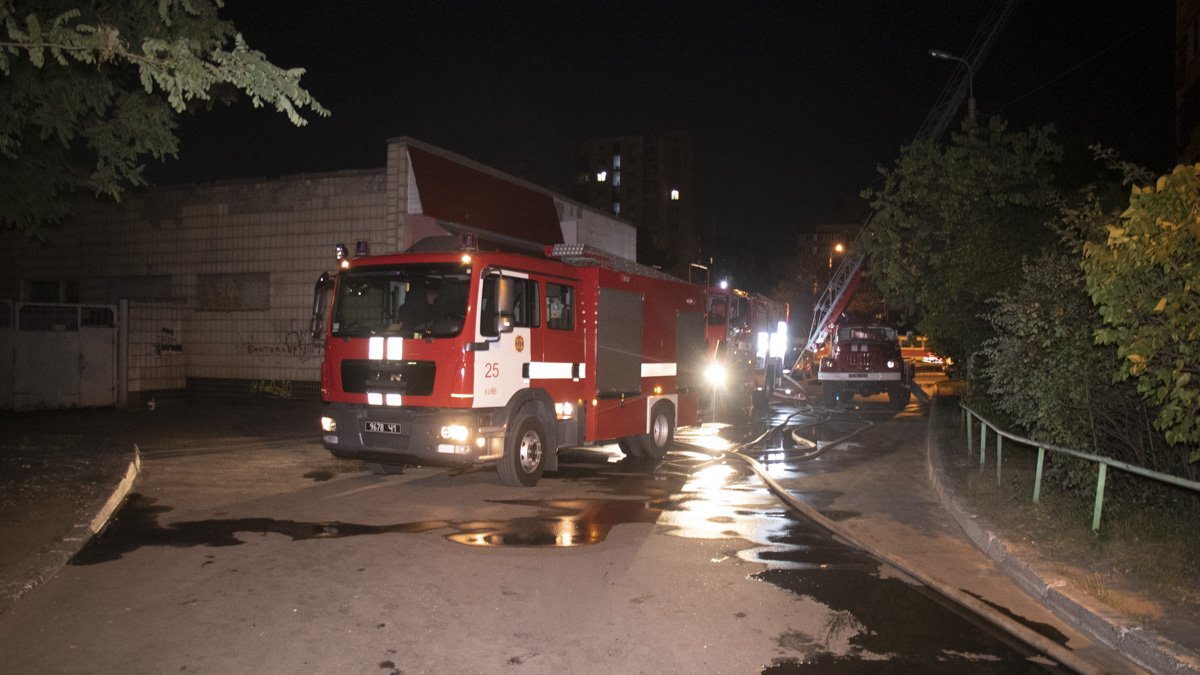 В Киеве на Минском массиве в пожаре погиб мужчина