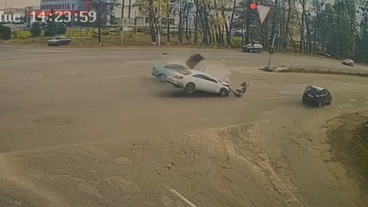 Масштабное ДТП под Киевом: видео момента аварии