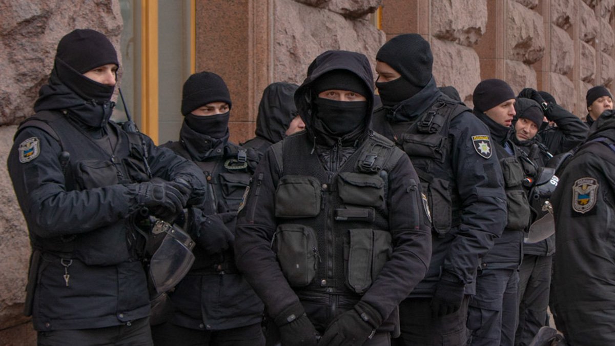 В центр Киева стянут много полиции и Нацгвардию