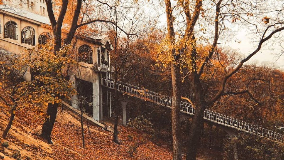 Серый, но яркий: ТОП красивых фотографий Киева в Instagram