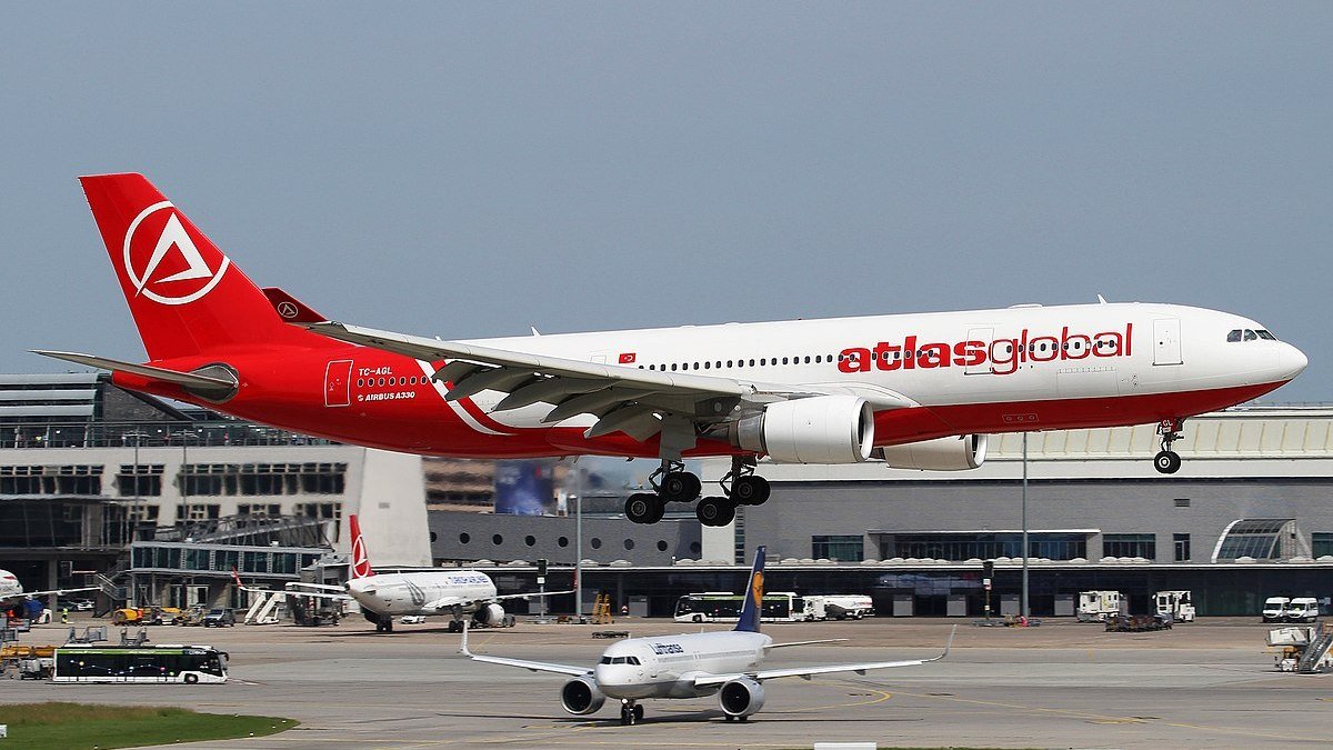 Авиакомпания AtlasGlobal приостановила все рейсы: что делать пассажирам