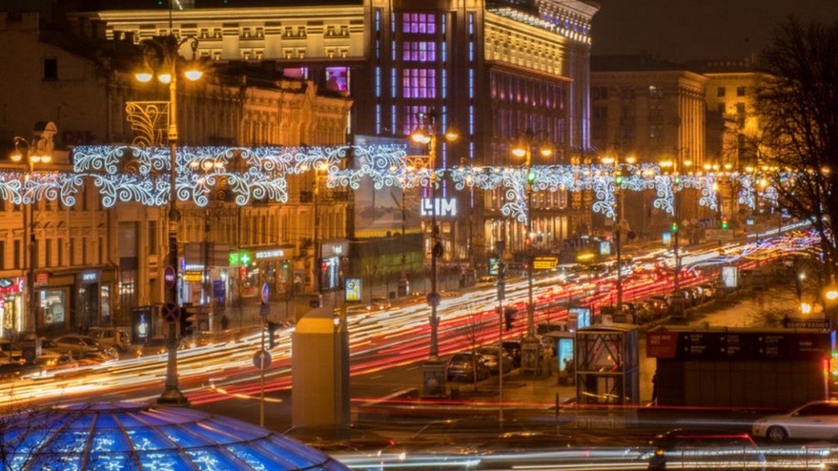 В Киеве в выходные и праздники перестанут перекрывать Крещатик