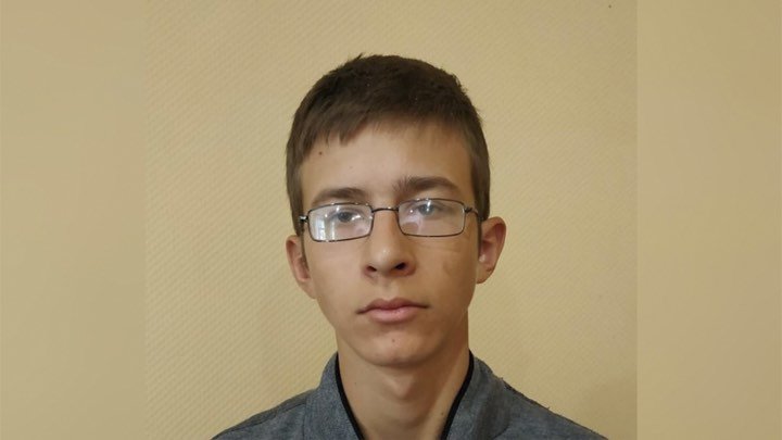 В Киеве пропал 16-летний парень в вязаной серой шапке