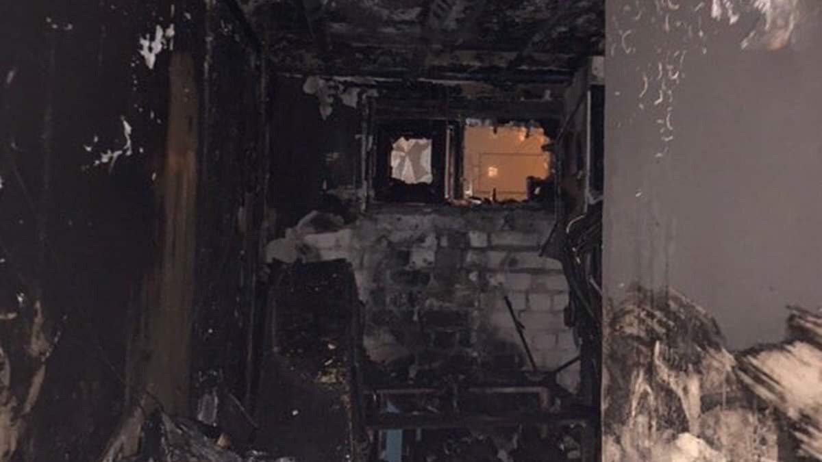 Пожар в общежитии НАУ: появилось видео из задымленных коридоров и фото последствий