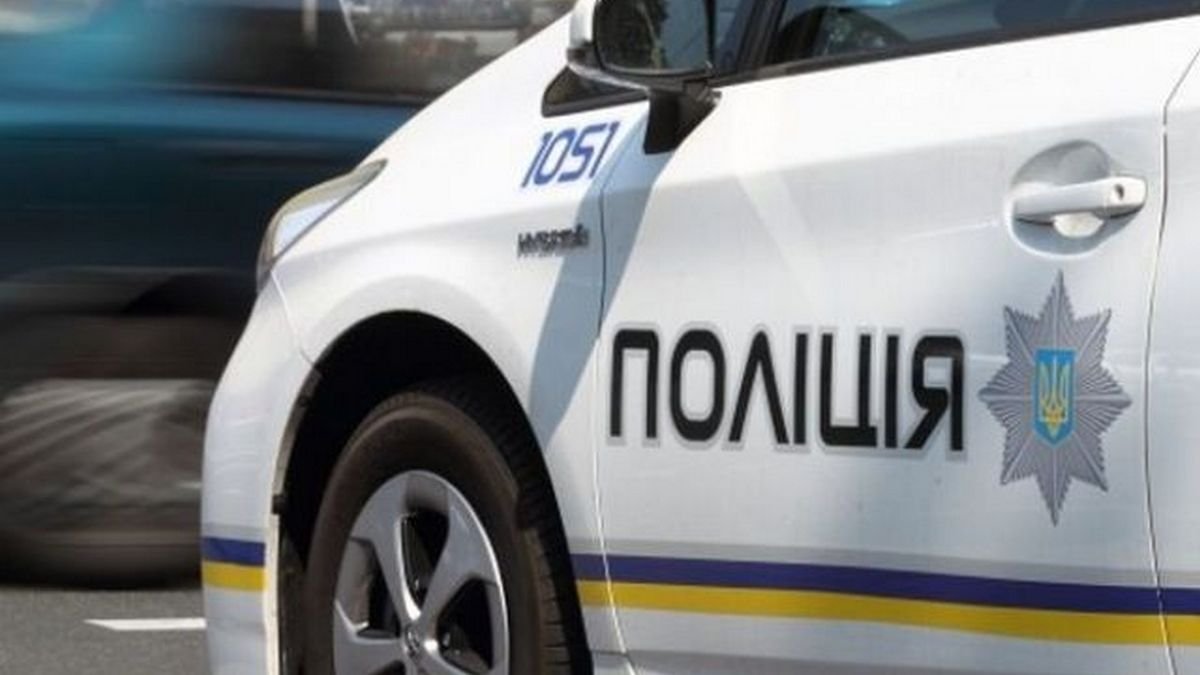 В Киеве в Гидропарке стреляли в водителя Toyota: он в тяжелом состоянии, полиция ищет серый Volkswagen Passat
